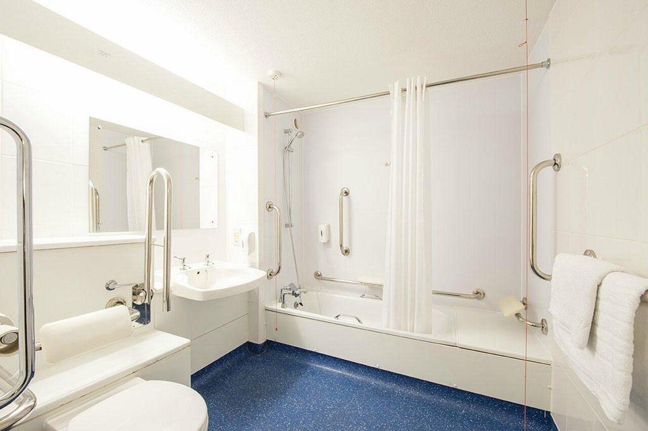 Travelodge Manchester Birch M62 Eastbound Heywood Eksteriør billede